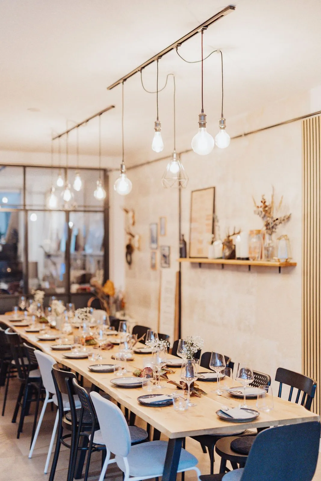 Gedeckte Tafel im Foodstudio